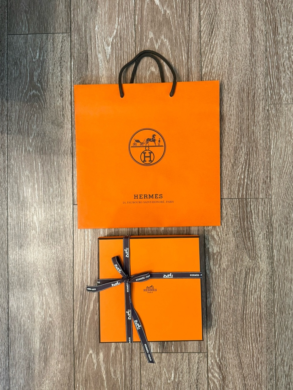 EMPTY Hermes gift box & bag